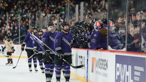 A Record-Breaking Night at the PWHL: Minnesota Wins Home Opener with an Impressive Show